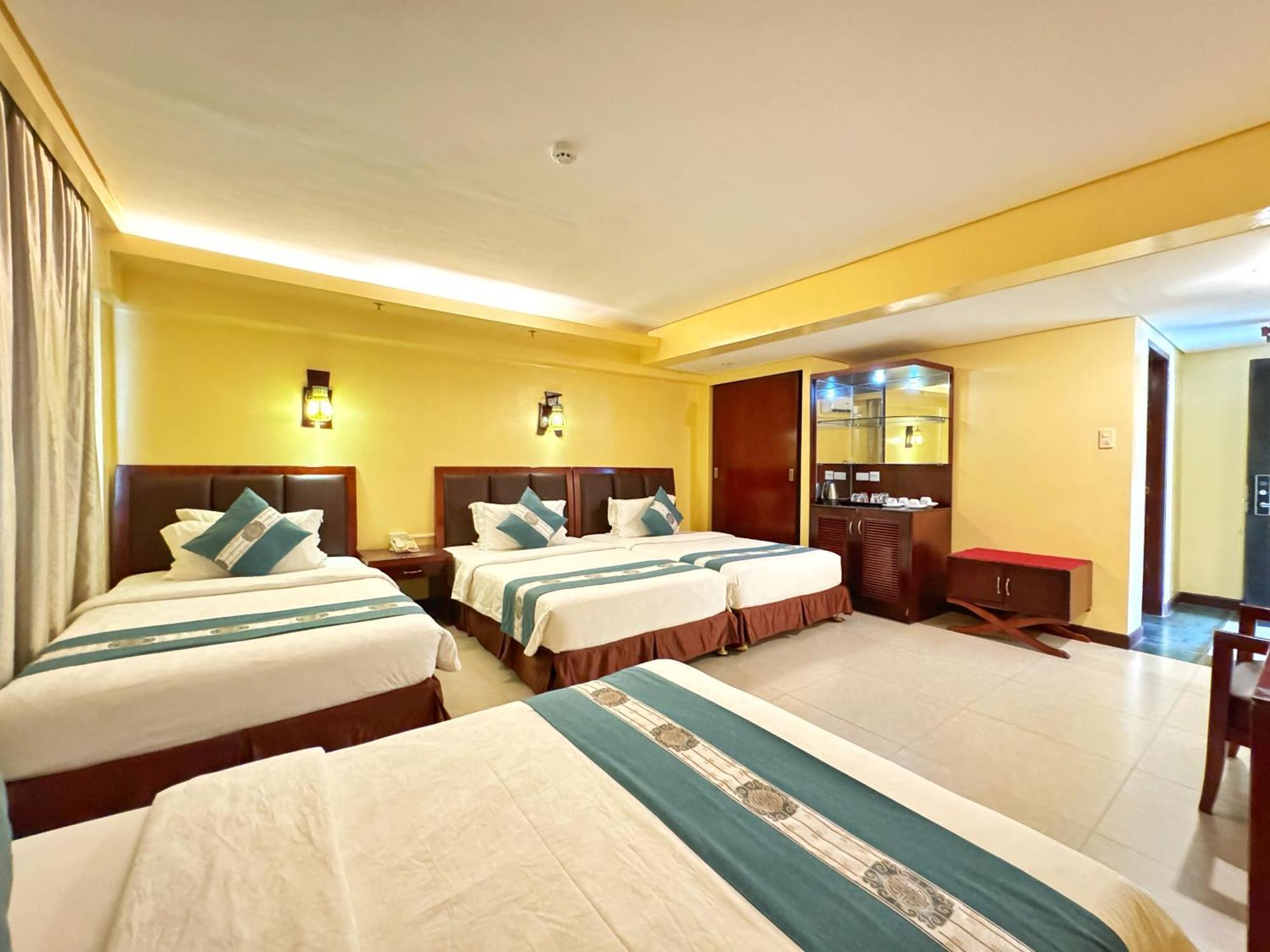Golden Phoenix Hotel Boracay Manoc-Manoc Экстерьер фото