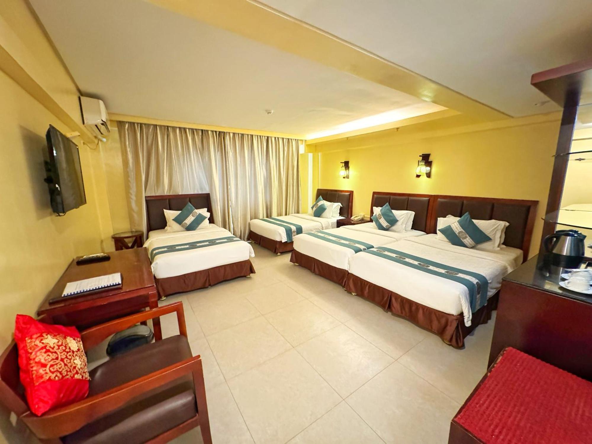 Golden Phoenix Hotel Boracay Manoc-Manoc Экстерьер фото