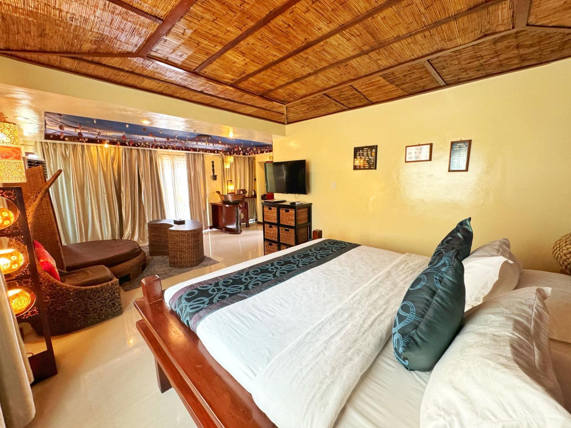 Golden Phoenix Hotel Boracay Manoc-Manoc Экстерьер фото