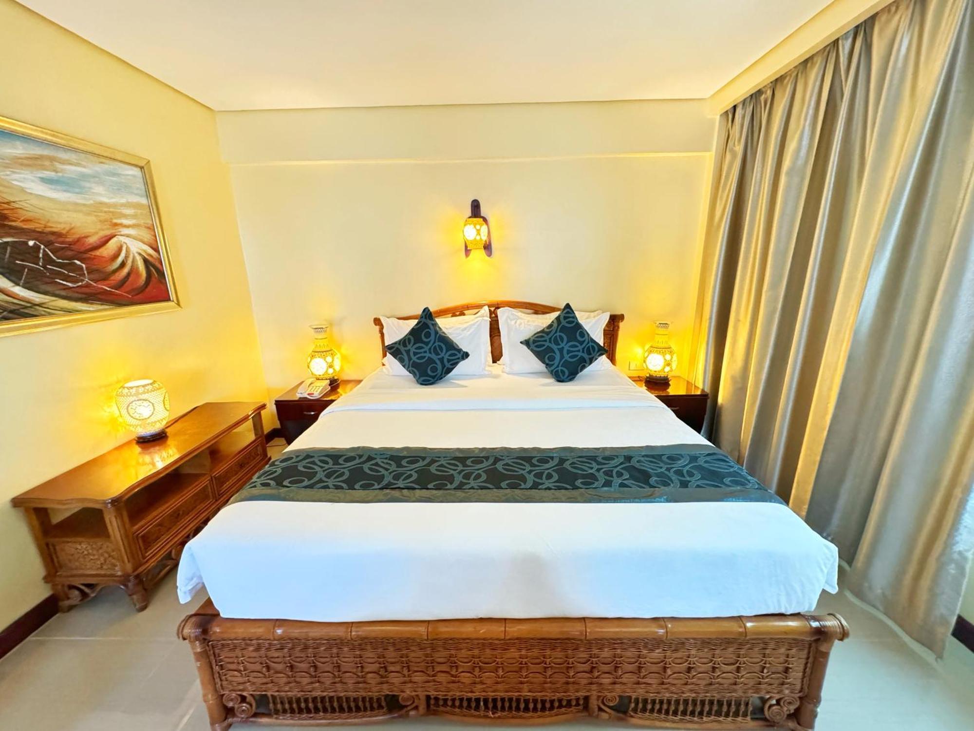Golden Phoenix Hotel Boracay Manoc-Manoc Экстерьер фото