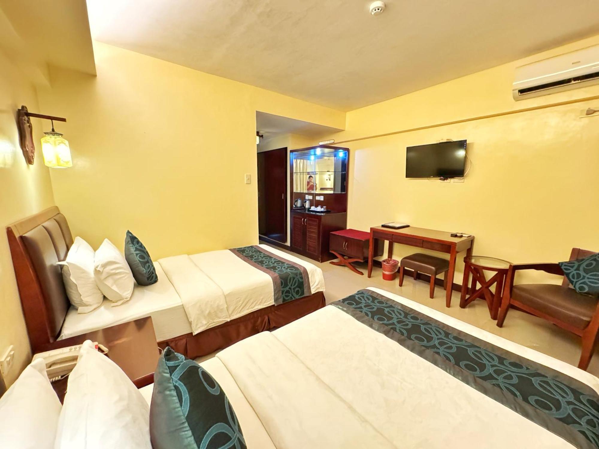 Golden Phoenix Hotel Boracay Manoc-Manoc Экстерьер фото