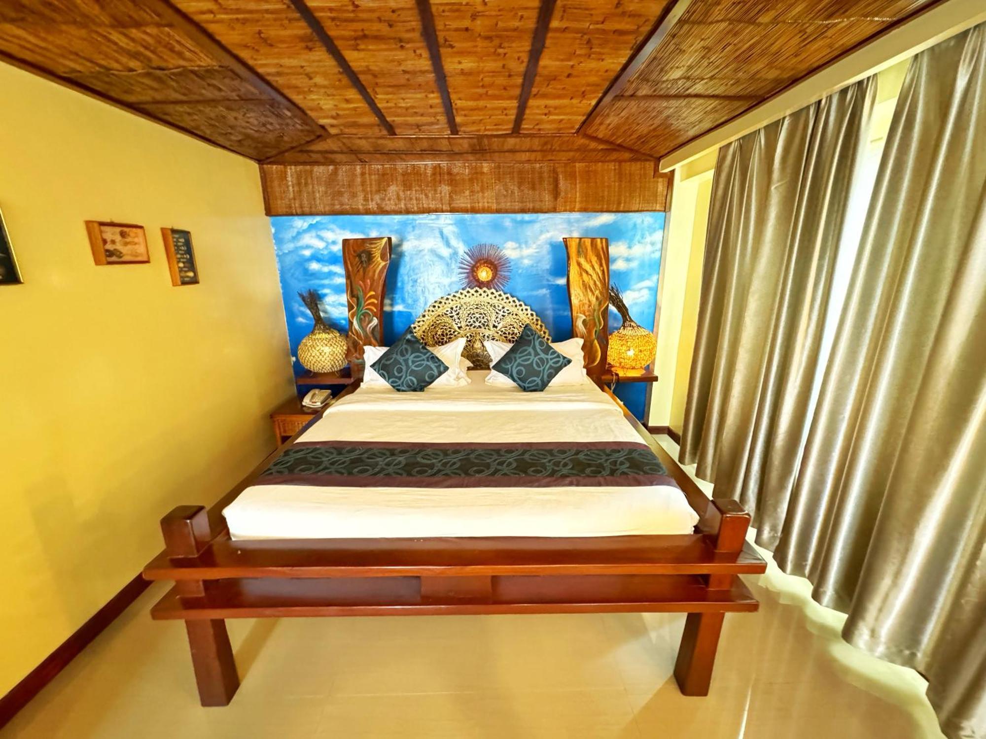 Golden Phoenix Hotel Boracay Manoc-Manoc Экстерьер фото