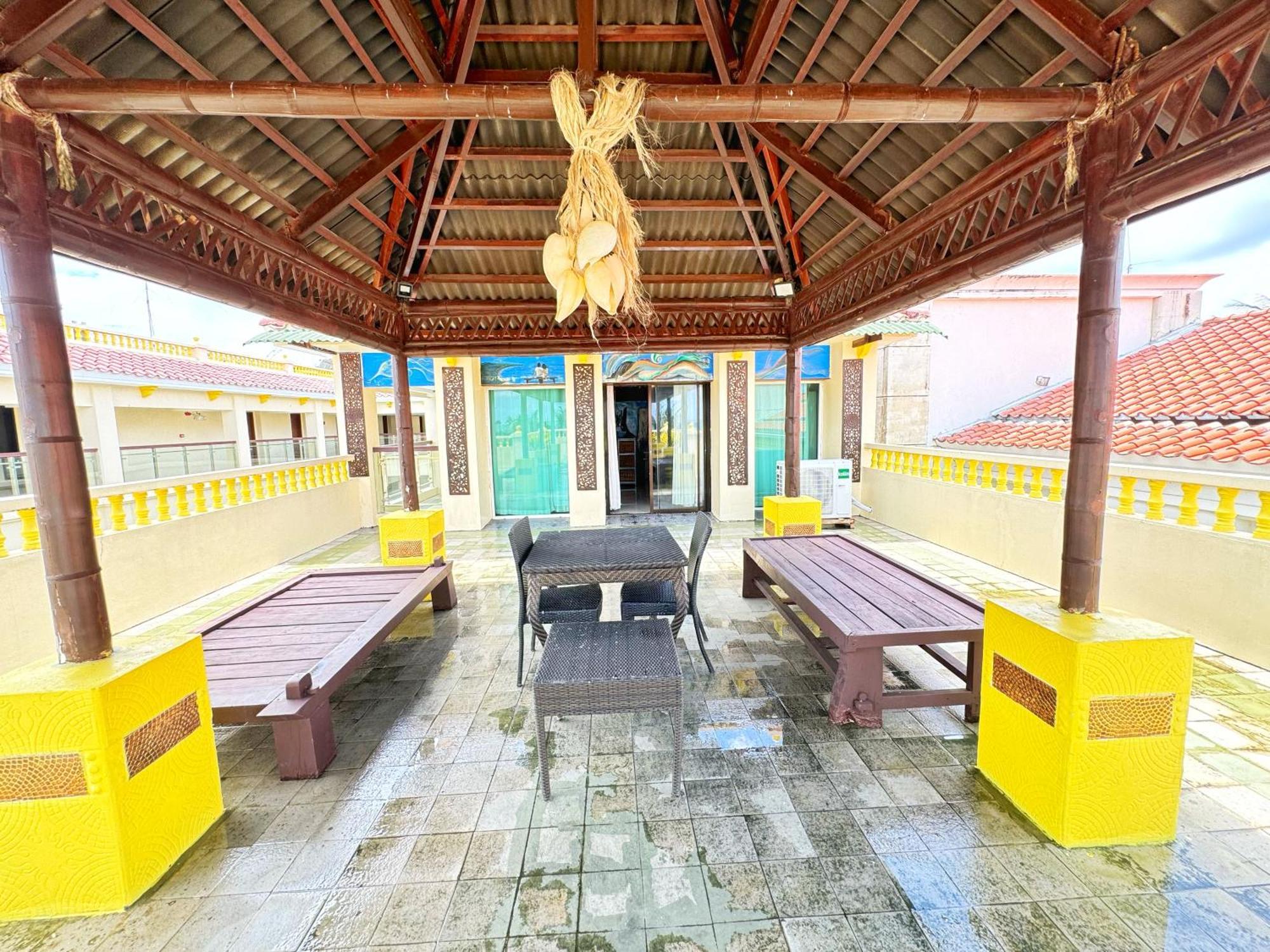 Golden Phoenix Hotel Boracay Manoc-Manoc Экстерьер фото